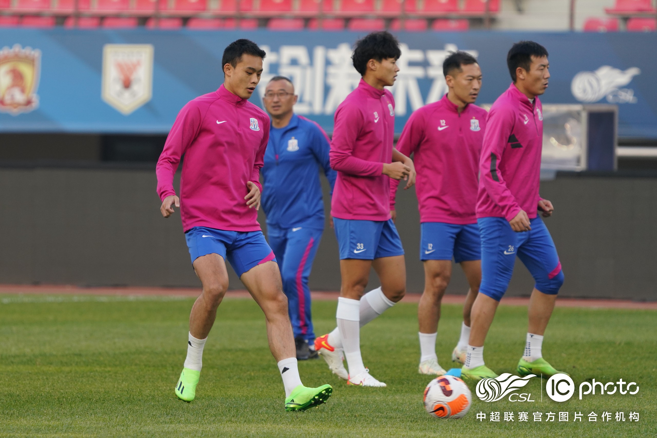 米兰体育app-阿基里斯重伤受困马赛，球员备战伤愈迎战对手