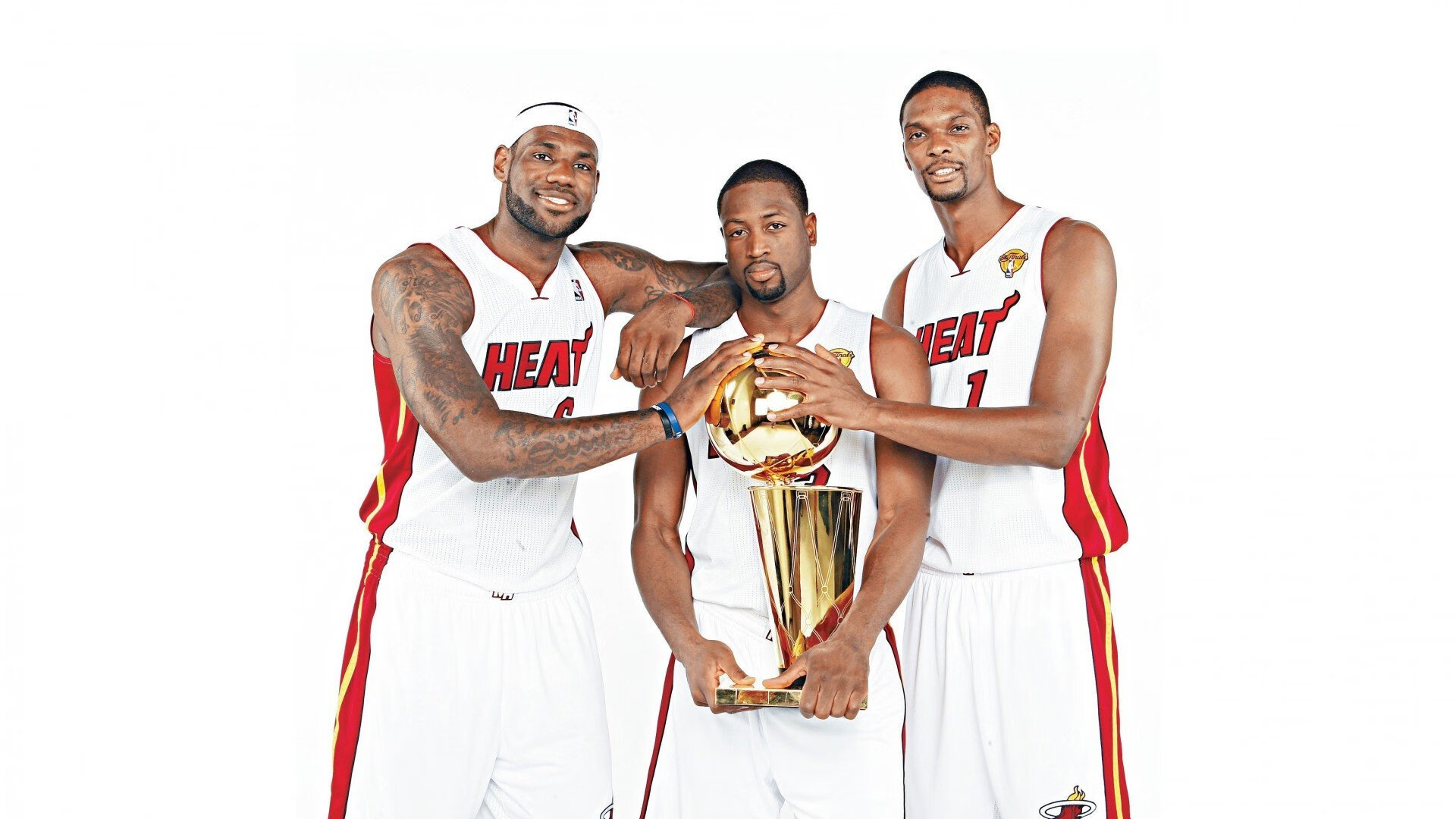 浓眉完成自我救赎,广东队末节带走魔术