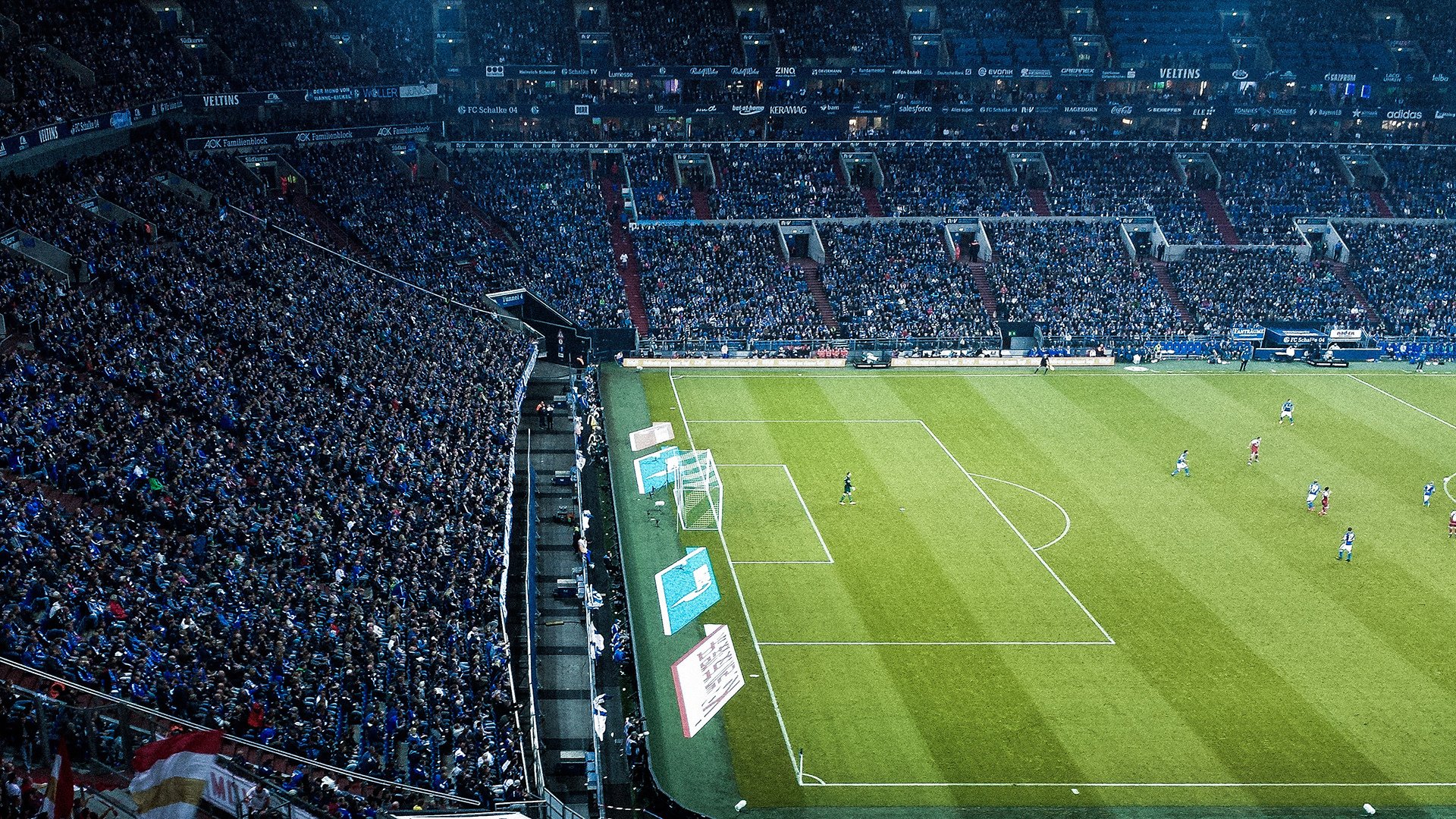 米兰捕鱼-当战场与绿茵场共振，乌克兰的坚韧与阿尔瓦雷斯的闪耀