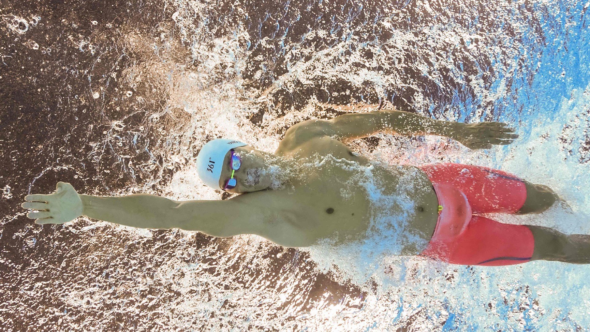 米兰体育-北欧冰封加勒比烈焰，厄德高里程碑之夜，瑞典战术铁幕封锁牙买加闪电